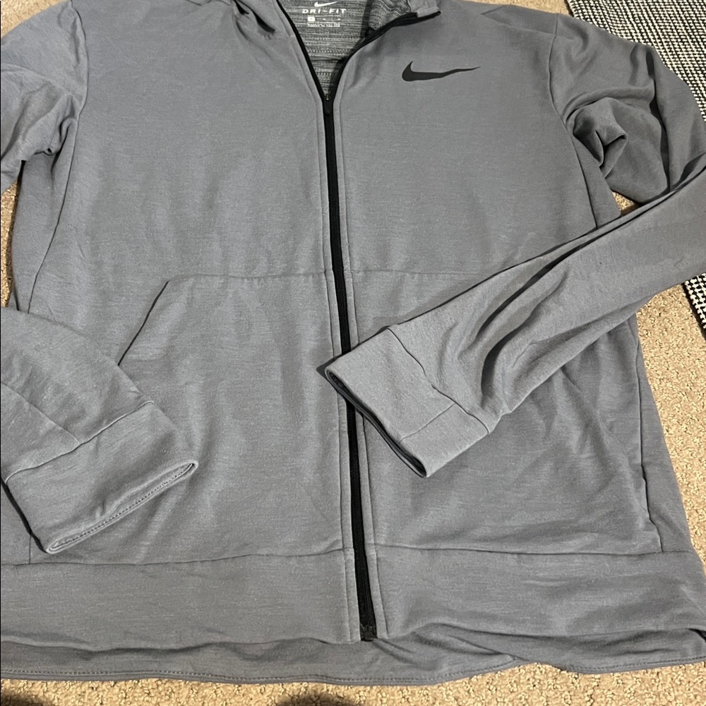 Men’s Nike grey Full-Zip Hoodie. Perfect condition - Picture 3 of 3